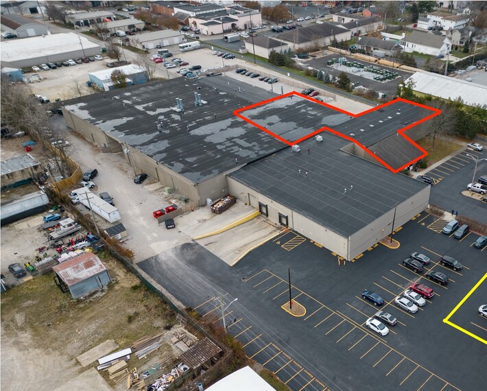 175 E Broadway February 175 E Broadway February